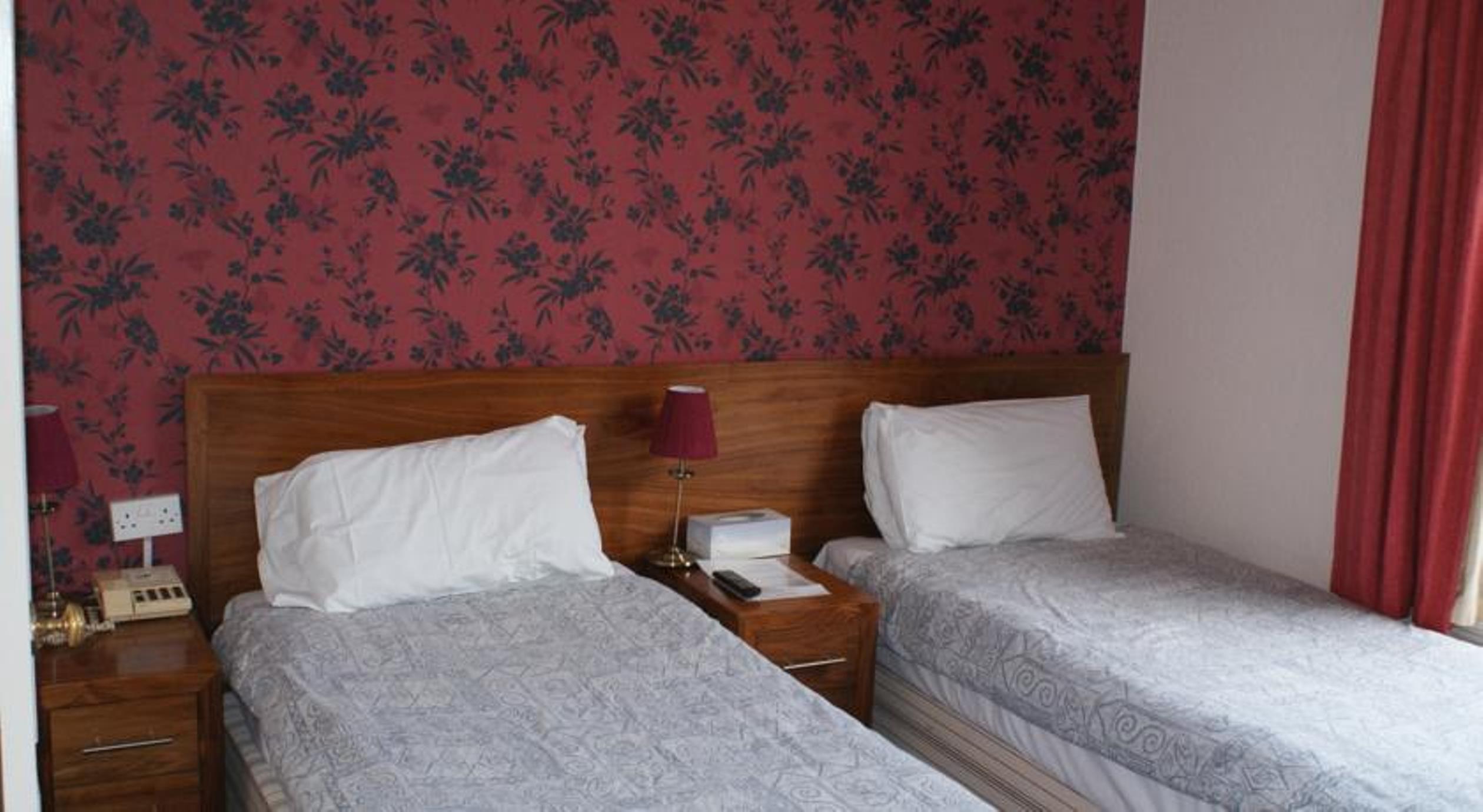 Kirkdale Hotel Кройдон Екстер'єр фото